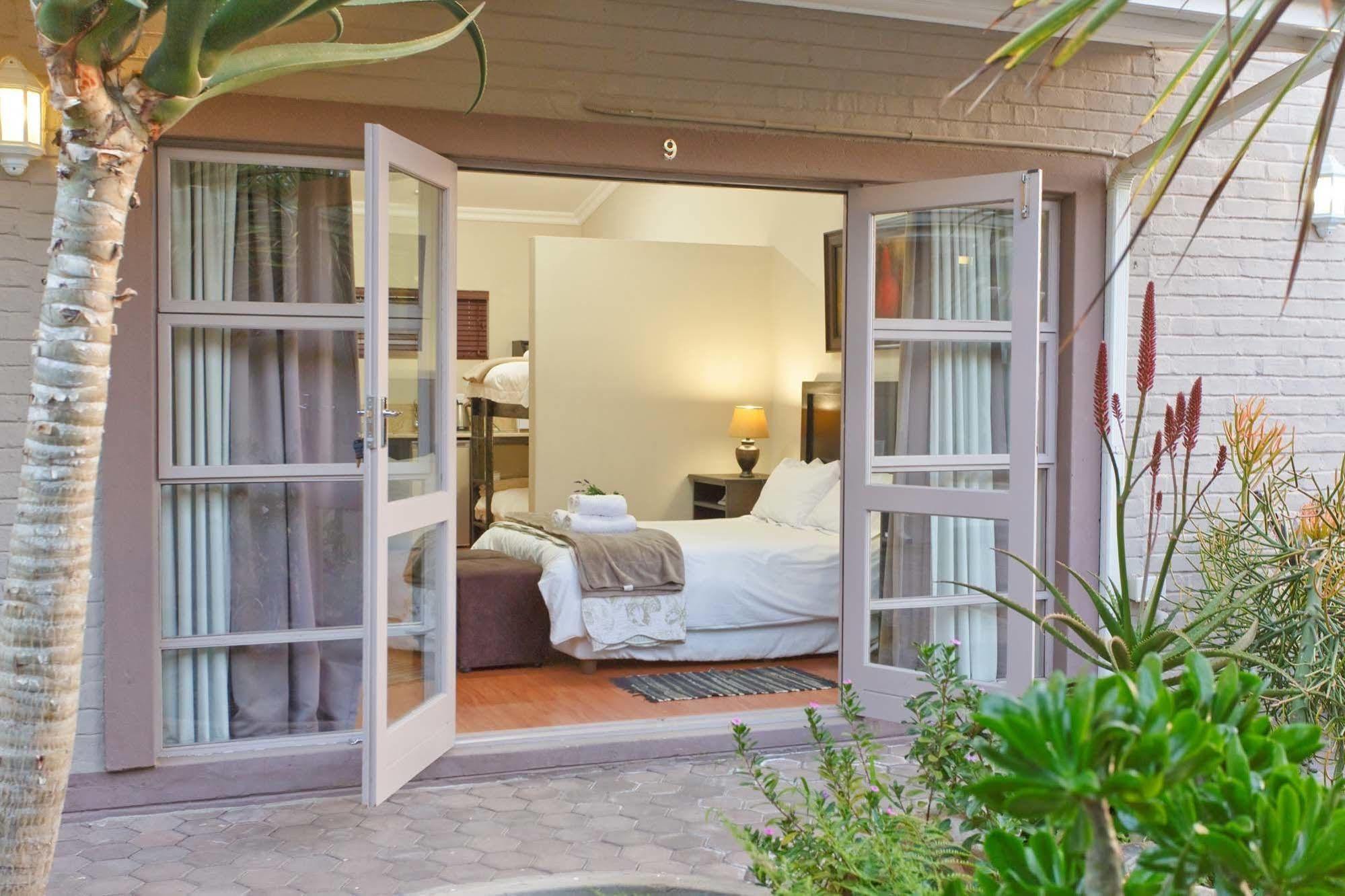 Aloe Manor Hotel Oudtshoorn Kültér fotó