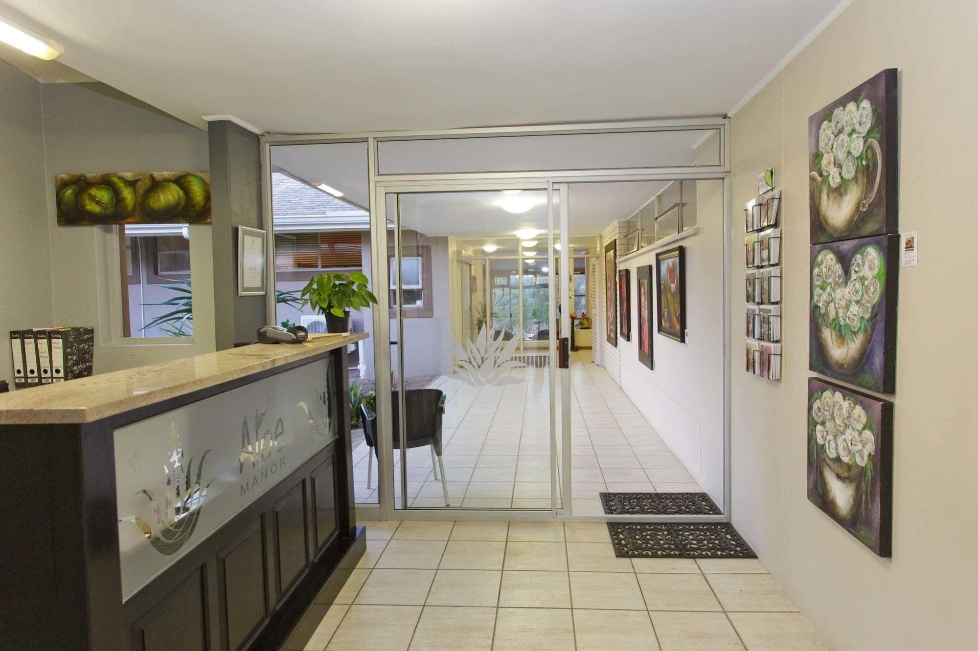 Aloe Manor Hotel Oudtshoorn Kültér fotó